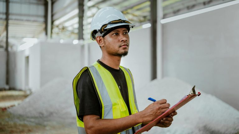 Auxiliar de obras no Canadá – Renda de CAD 25/h e benefícios